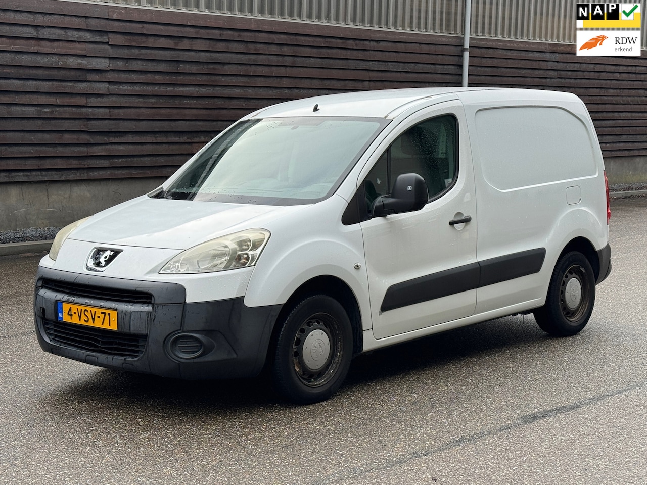 Peugeot Partner - 120 1.6 HDI L1 XT 120 1.6 HDI L1 XT - AutoWereld.nl