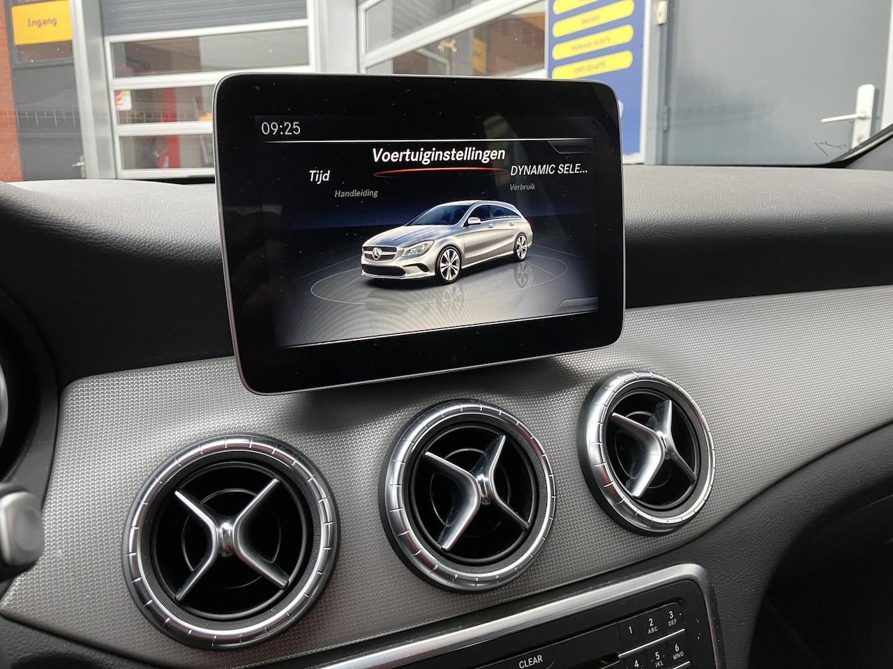 Mercedes-Benz CLA-klasse Shooting Brake - 180 Business Solution 180 Business Solution