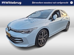Volkswagen Golf - 1.5 eHybrid Style Edition LED Matrix (IQ.Light), LM 18, Pano dak