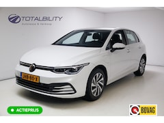 Volkswagen Golf - 1.4 eHybrid 204 PK | Camera | Elec. Ergo best. stoel met geheugen en massage | Adap.Cruise