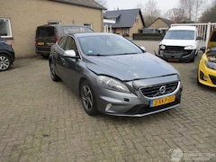 Volvo V40 - V-40 2.0 D4 R-Design Business