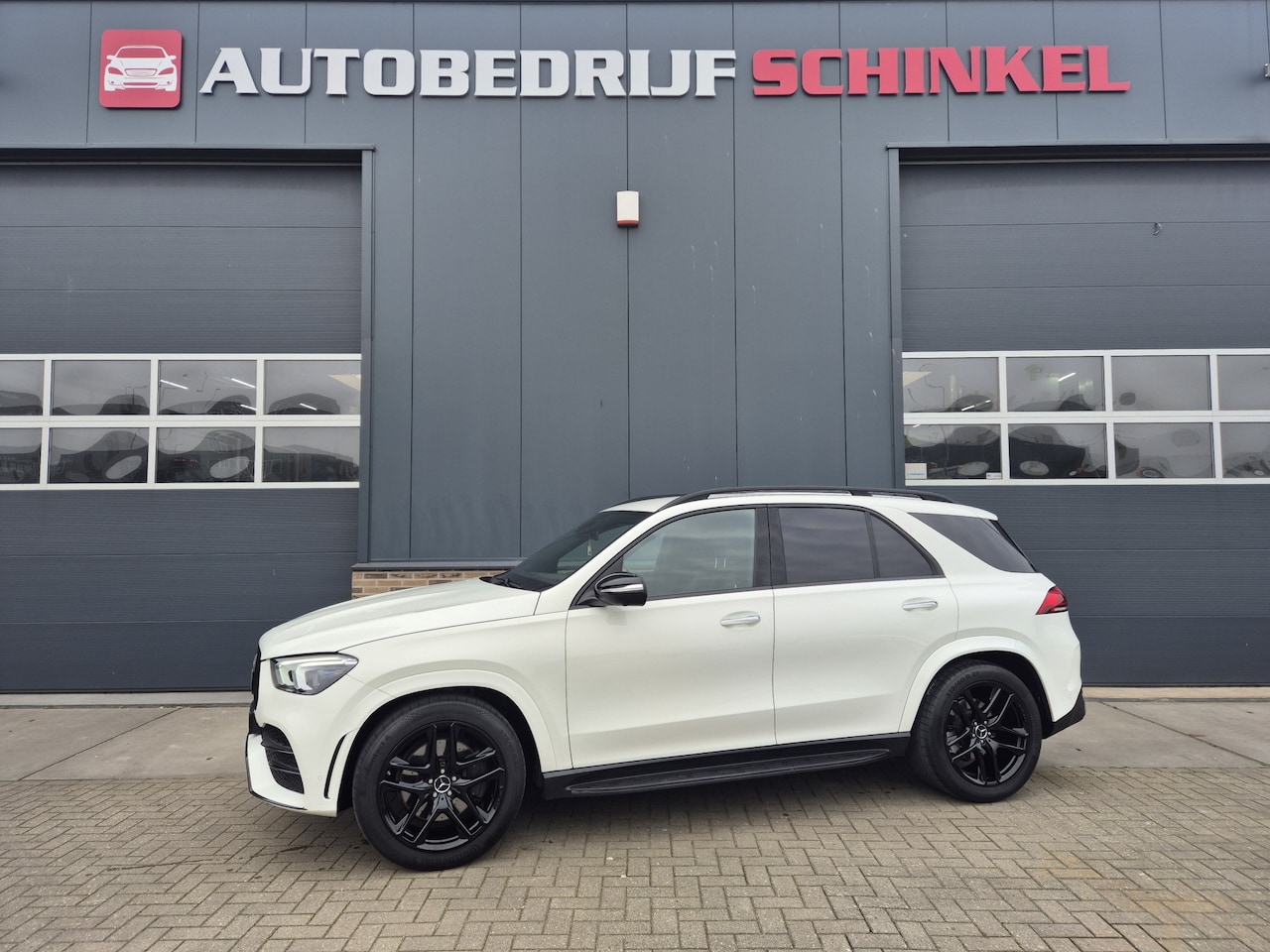 Mercedes-Benz GLE-Klasse - 350 AMG D 4MATIC ,GRIJS KENTEKEN!!!360cam.distronic,trekhaak,led - AutoWereld.nl