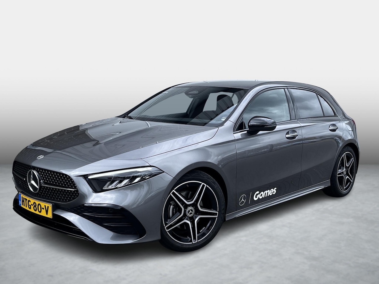 Mercedes-Benz A-klasse - 180 Star Edition AMG | Night Pakket | Dodehoekassistent | Sierdelen Aluminium | Sfeerverli - AutoWereld.nl