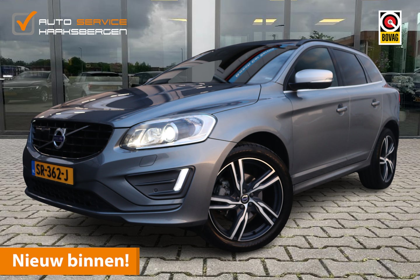 Volvo XC60 - 2.0 D4 FWD R-Design | Pano | Trekhaak | Camera | - AutoWereld.nl