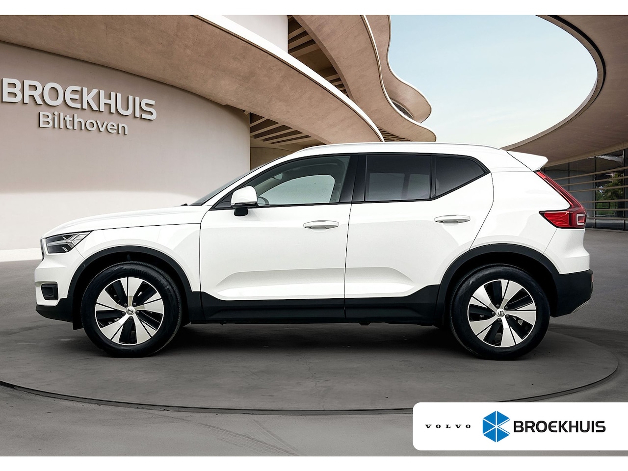 Volvo XC40 - 1.5 T3 Business Pro | Keyless Entry + Start | Elektrische achterklep | Stoel + Stuurverwar - AutoWereld.nl