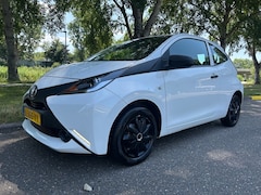 Toyota Aygo - 1.0 VVT-i x Airco Zuinig