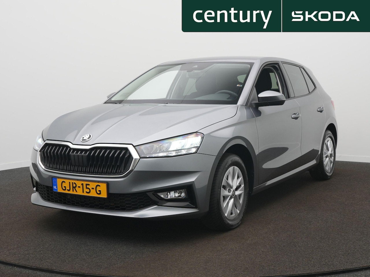 Skoda Fabia - 1.0 TSI Business Edition Airco - Pdc - Armsteun - Metallic - AutoWereld.nl