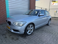 BMW 1-serie - 118i Upgrade Edition automaat NAV.+ Airco Bj:2012 NAP