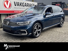 Volkswagen Passat Variant - 1.4 TSI PHEV GTE Business 18"/Trekhaak/Panoramadak/Stoelverwarming v+a/Dodehoek/Adaptieve