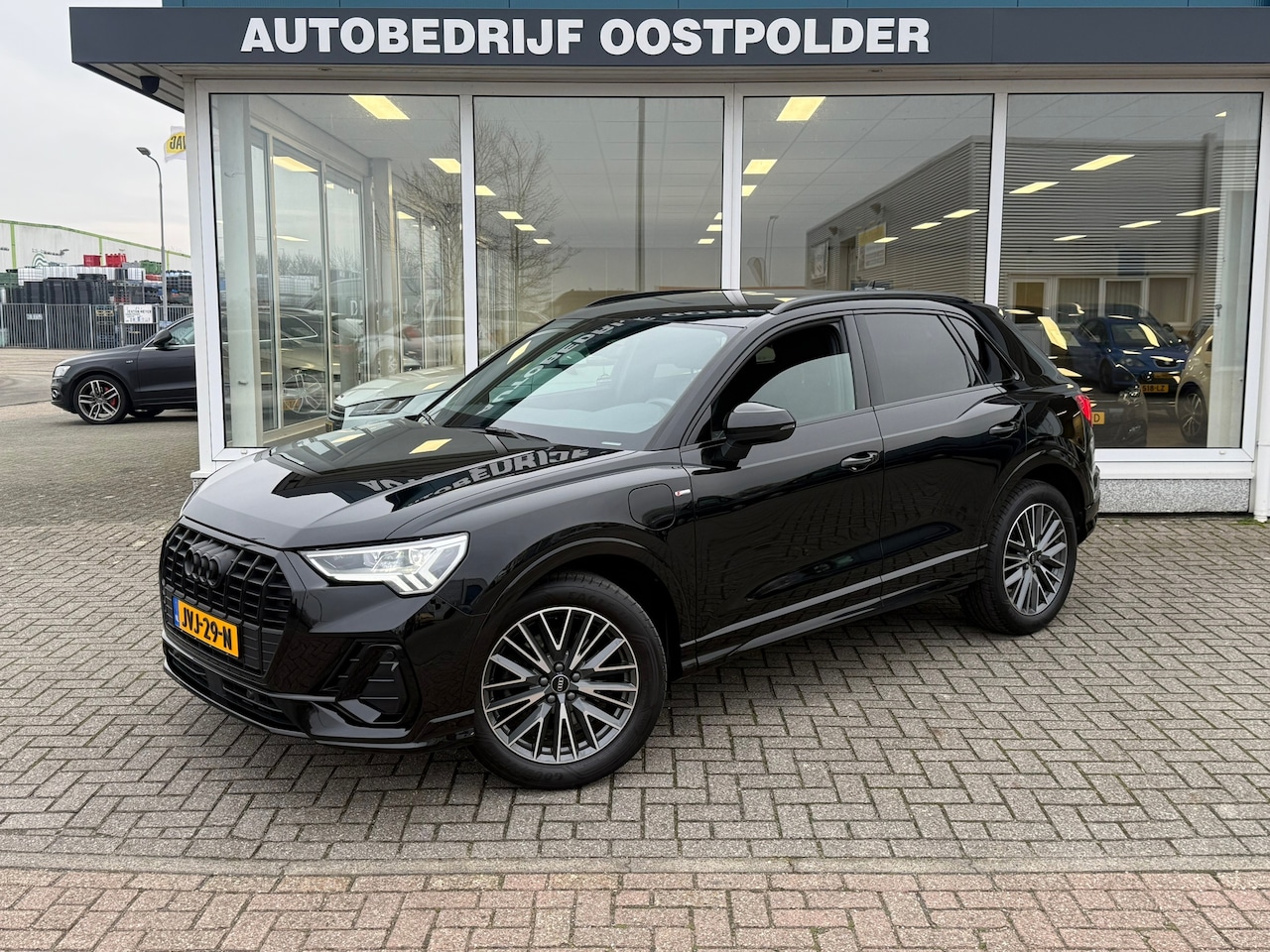 Audi Q3 - 45 TFSI e S Edition 45 TFSI e S edition - AutoWereld.nl