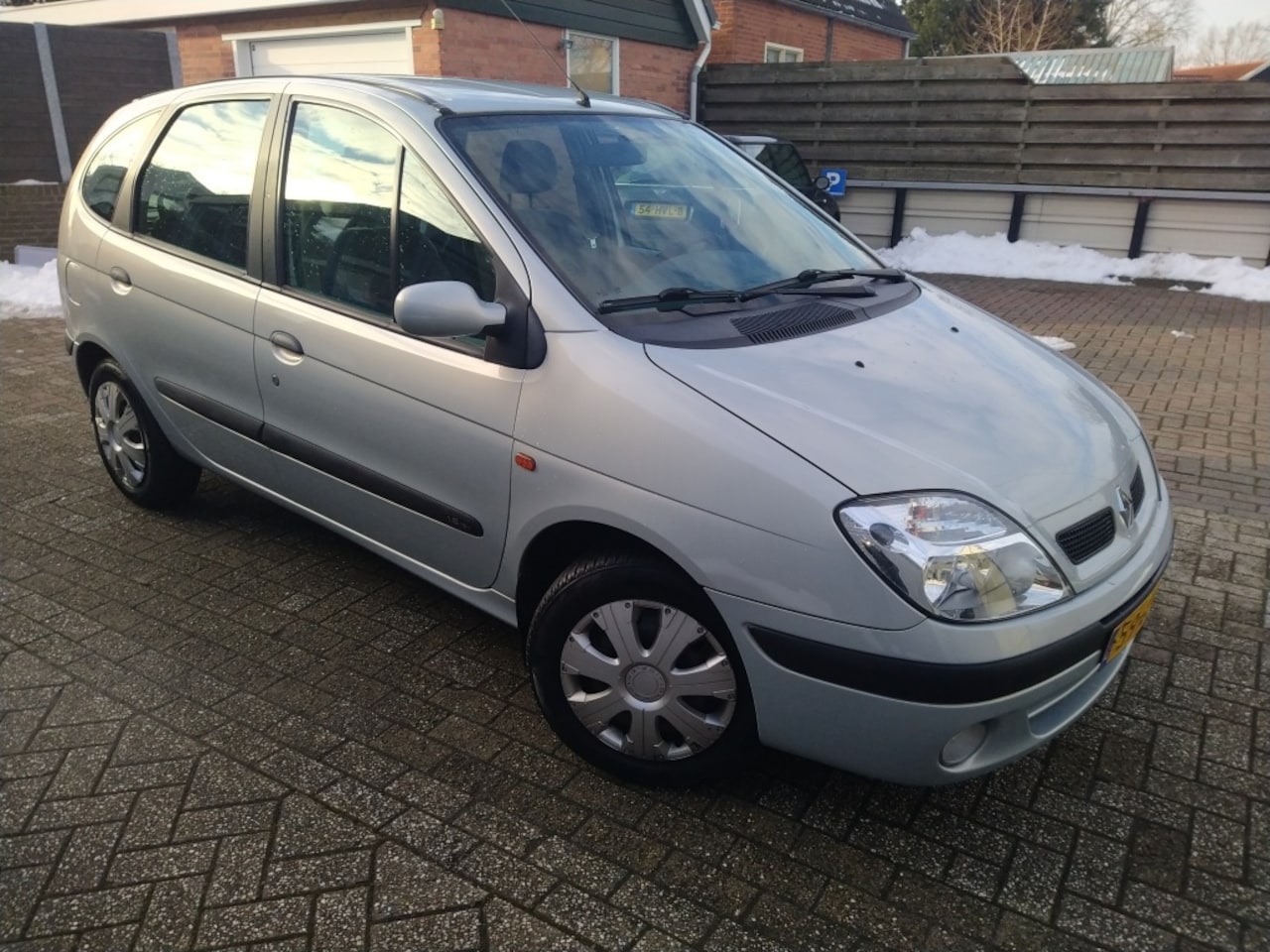 Renault Scénic - 1.6-16V Elysée 1.6-16V Elysée - AutoWereld.nl