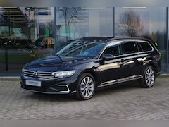 Volkswagen Passat Variant - 1.4 TSI PHEV GTE 218 PK BNS, Panoramadak, LED, Keyless, Trekhaak, Camera, Head-Up