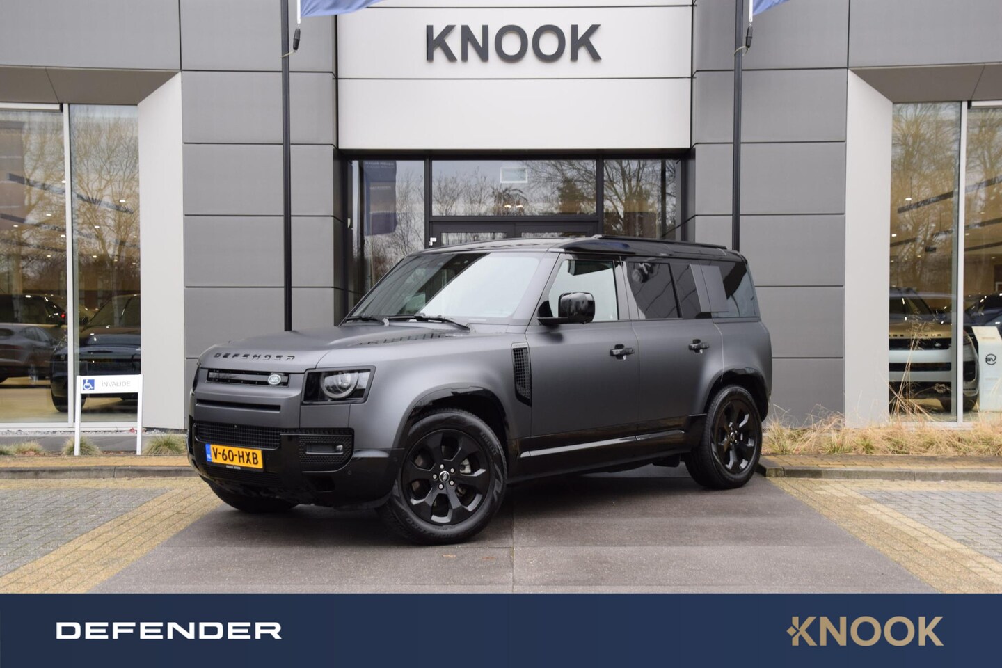 Land Rover Defender 110 - D250 MHEV X-Dynamic SE | Grijs kenteken | Trekhaak | Luchtvering - AutoWereld.nl