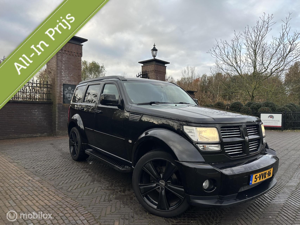 Dodge Nitro - 4.0 V6 4x4 Trekhaak 3500kg! Navi Cruise Control - AutoWereld.nl