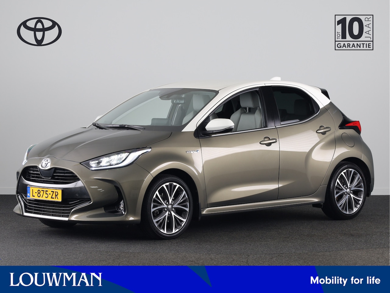 Toyota Yaris - 1.5 Hybrid Style Limited | Lederen bekleding | Stoelverwarming | Parkeercamera | Apple Car - AutoWereld.nl