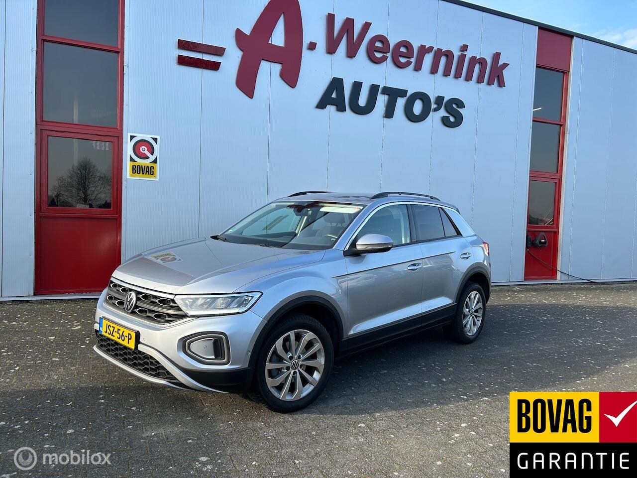 Volkswagen T-Roc - 1.5 TSI Life automaat 18000 km. - AutoWereld.nl