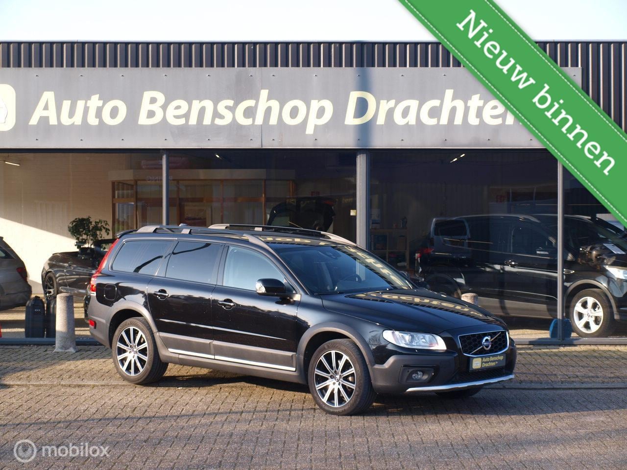 Volvo XC70 - AWD Aut6 2.4D 5Cyl Standkachel Leer Xenon Navi Clima Pdc - AutoWereld.nl