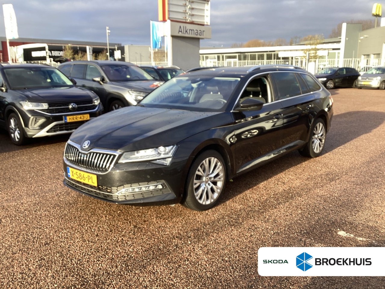 Skoda Superb Combi - 1.5 TSI 150PK DSG Business Edition Plus | STOELVERW. V+A | CAMERA | NAVIGATIE | MEMORY | A - AutoWereld.nl