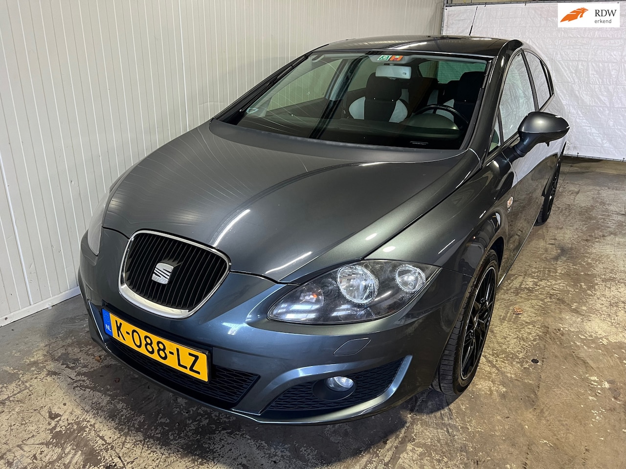 SEAT Leon - 1.4 TSI Businessline High Revisie motor Fac aanwezig - AutoWereld.nl