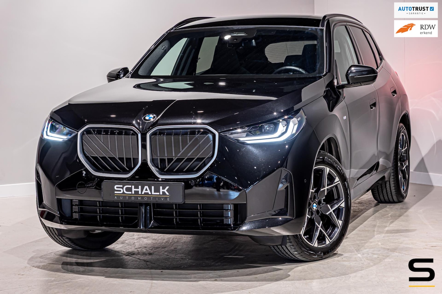 BMW X3 - 20 xDrive|M-sport|Pano|E-trekhaak|Leder|Cam|Garantie - AutoWereld.nl