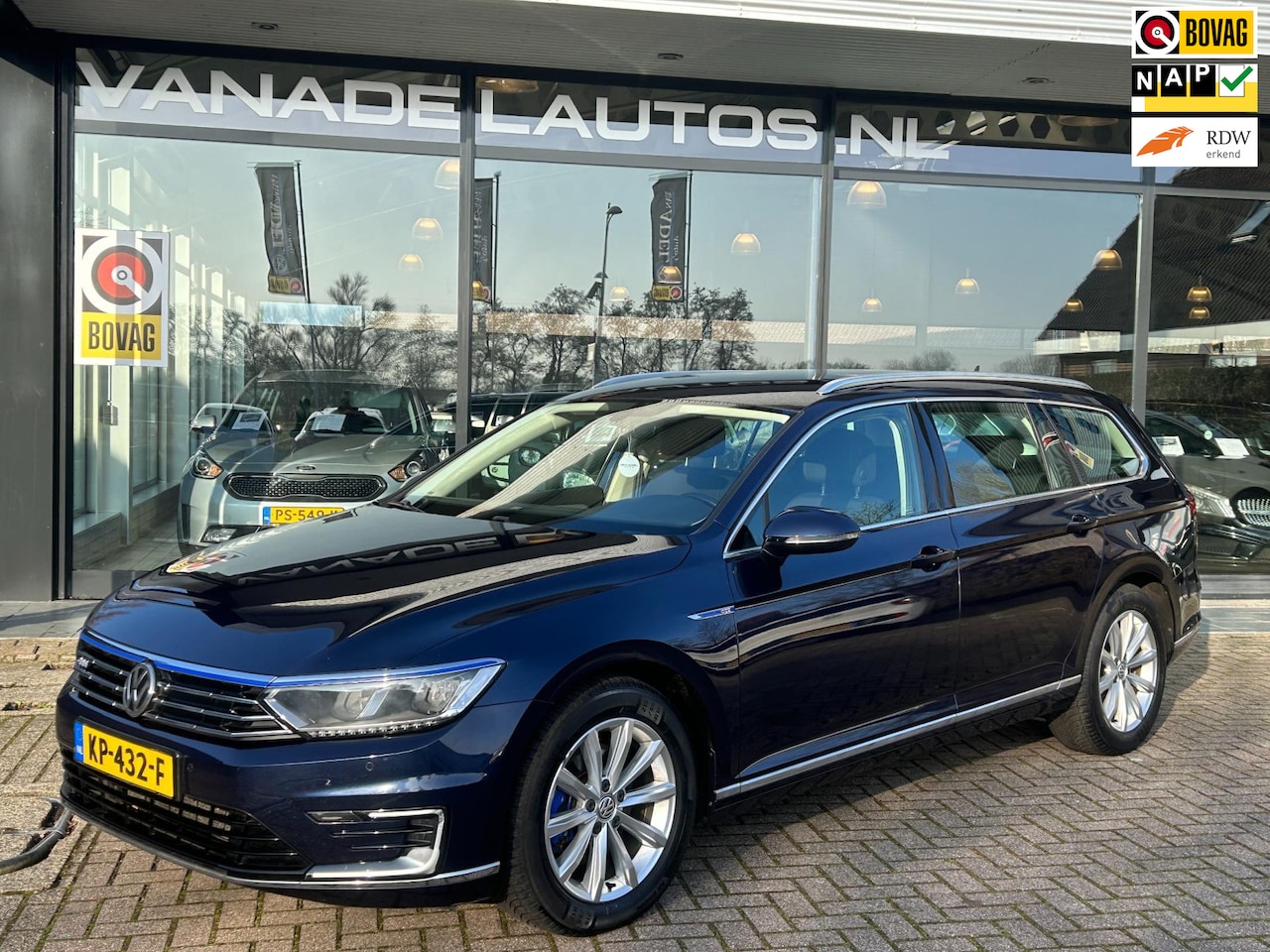 Volkswagen Passat Variant - 1.4 TSI GTE Connected Aut. Navi Camera Trekhaak NAP NL-Auto Dealeronderhouden! - AutoWereld.nl