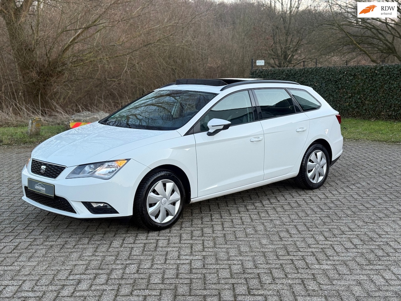 SEAT Leon ST - 1.2 TSI Style PANO I CLIMA I ZEER MOOI I UNIKE KMSTAND I NETTE AUTO - AutoWereld.nl