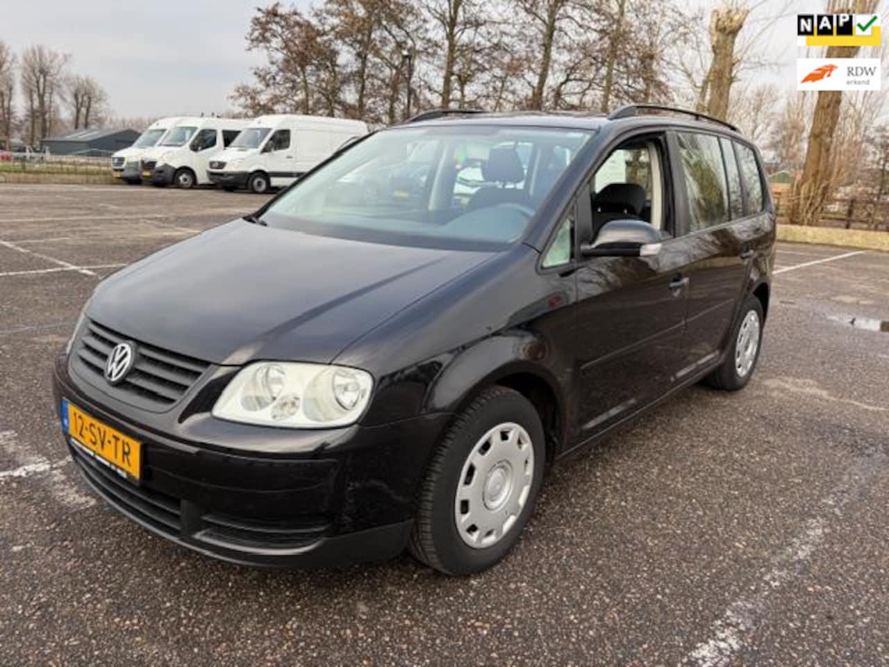 Volkswagen Touran - 1.6-16V FSI Business 1.6-16V FSI Business - AutoWereld.nl