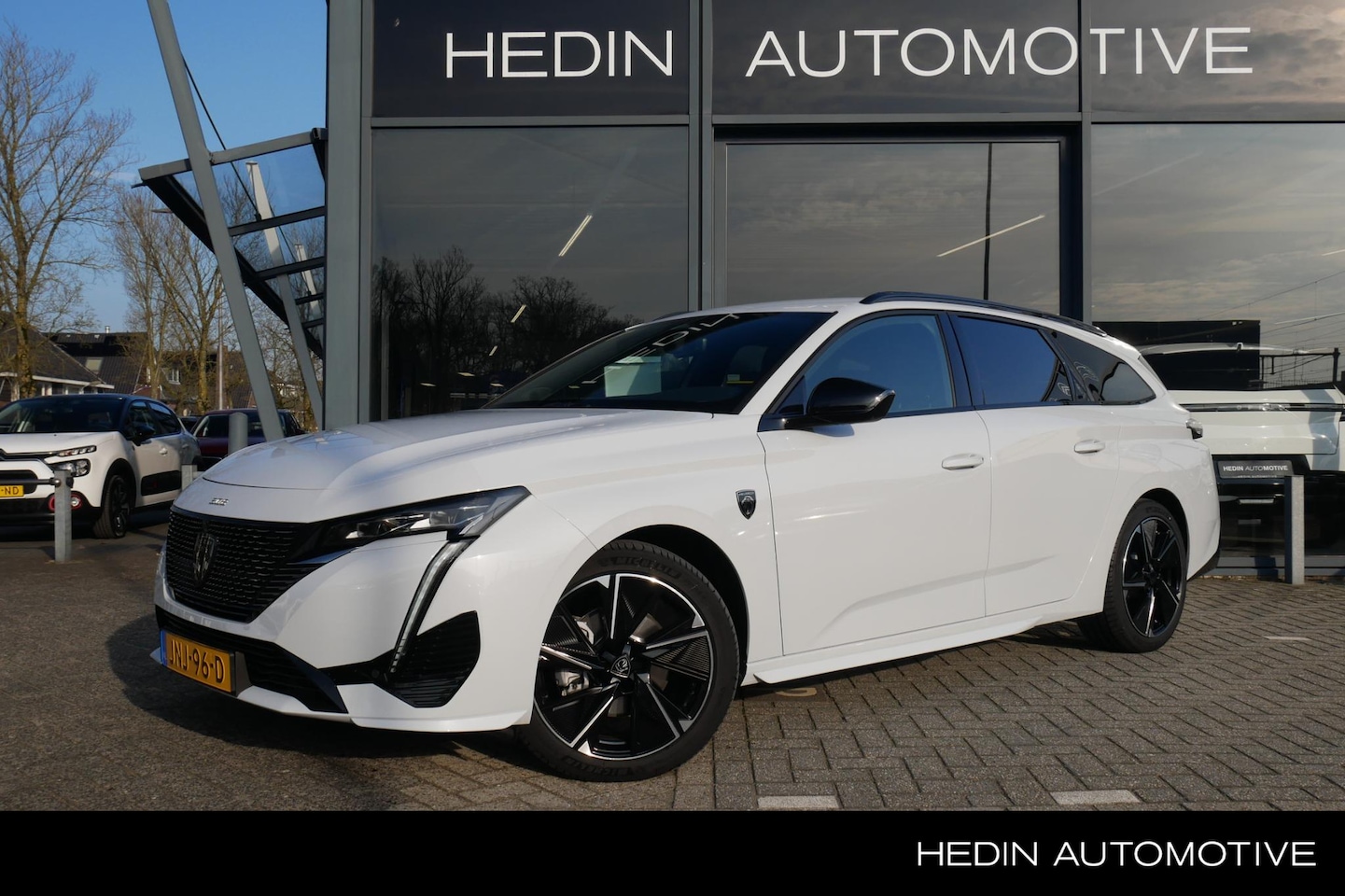 Peugeot e-308 SW - GT Avantage EV 54 kWh - AutoWereld.nl