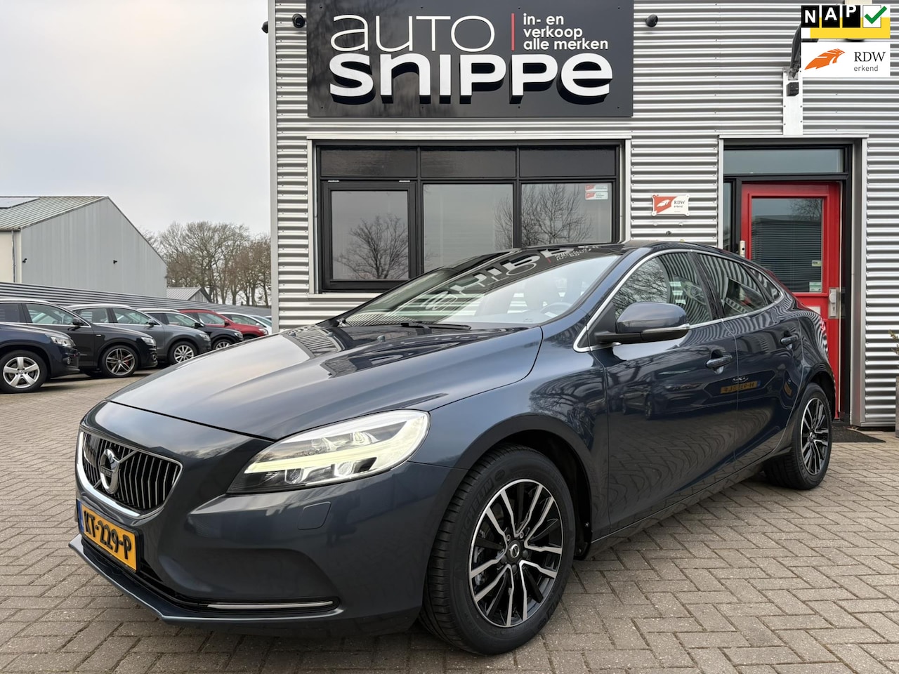 Volvo V40 - 2.0 T2 Nordic+ -CLIMA-CRUISE-TREKHAAK-STANDKACHEL-VOLLEDER-MEMORY SEAT-PANORAMADAK-1STE EI - AutoWereld.nl