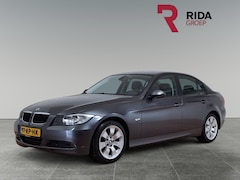 BMW 3-serie - 320i Dynamic Exec