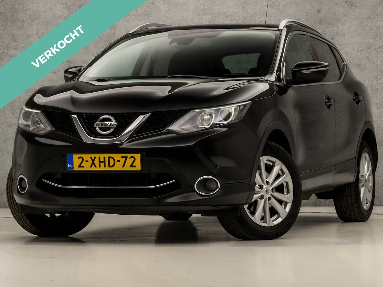 Nissan Qashqai - 1.2 Luxury Sport (PANORAMADAK, NAVIGATIE, CAMERA, CLIMATE, SPORTSTOELEN, TREKHAAK, GETINT - AutoWereld.nl