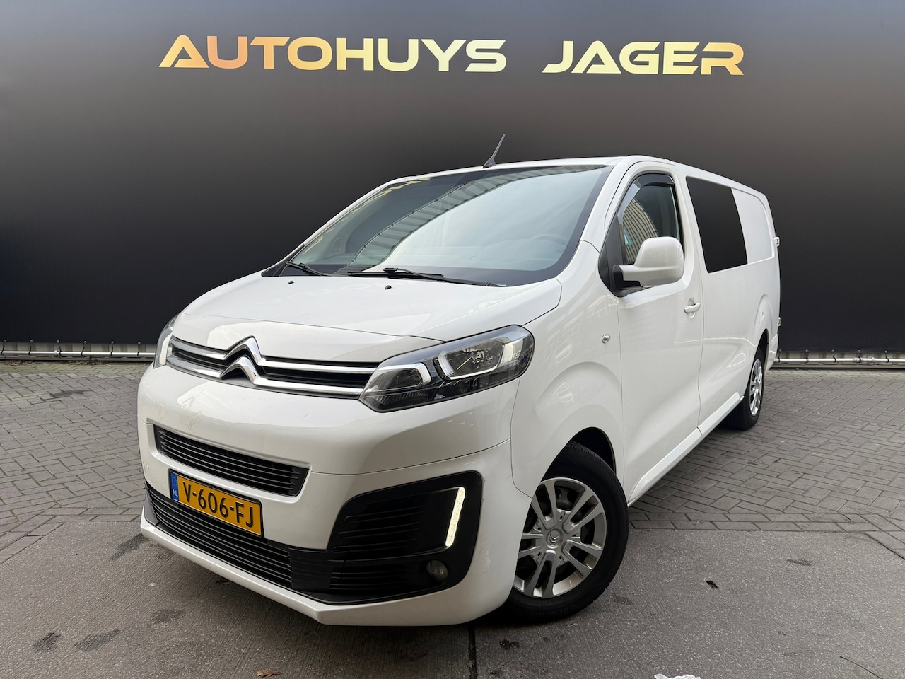 Citroën Jumpy - 2.0 BlueHDI 120 Comfort XL DC S&S - AutoWereld.nl