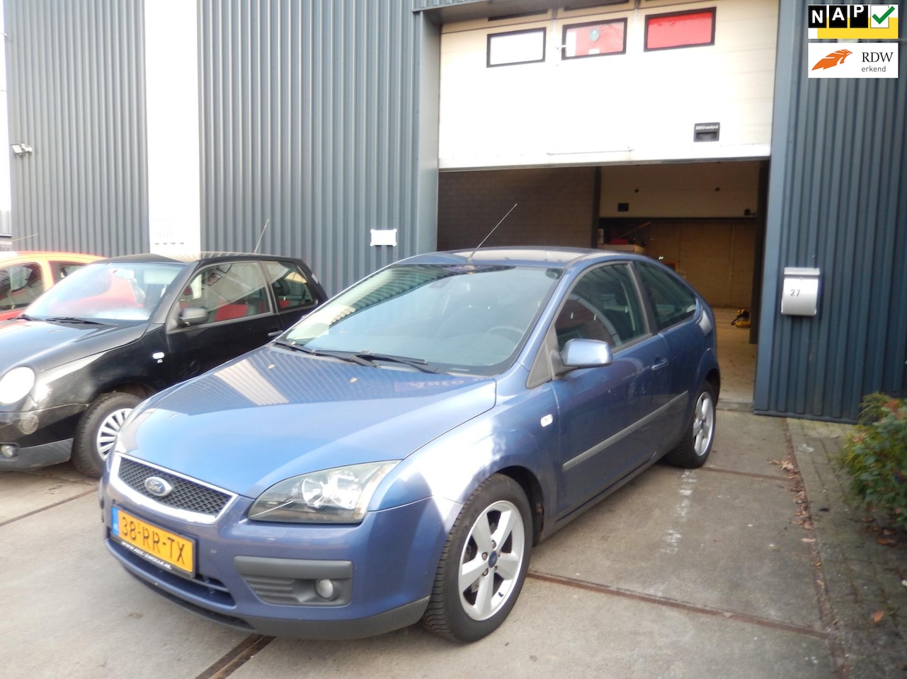 Ford Focus - 1.6-16V Futura AUTOMAAT - AutoWereld.nl