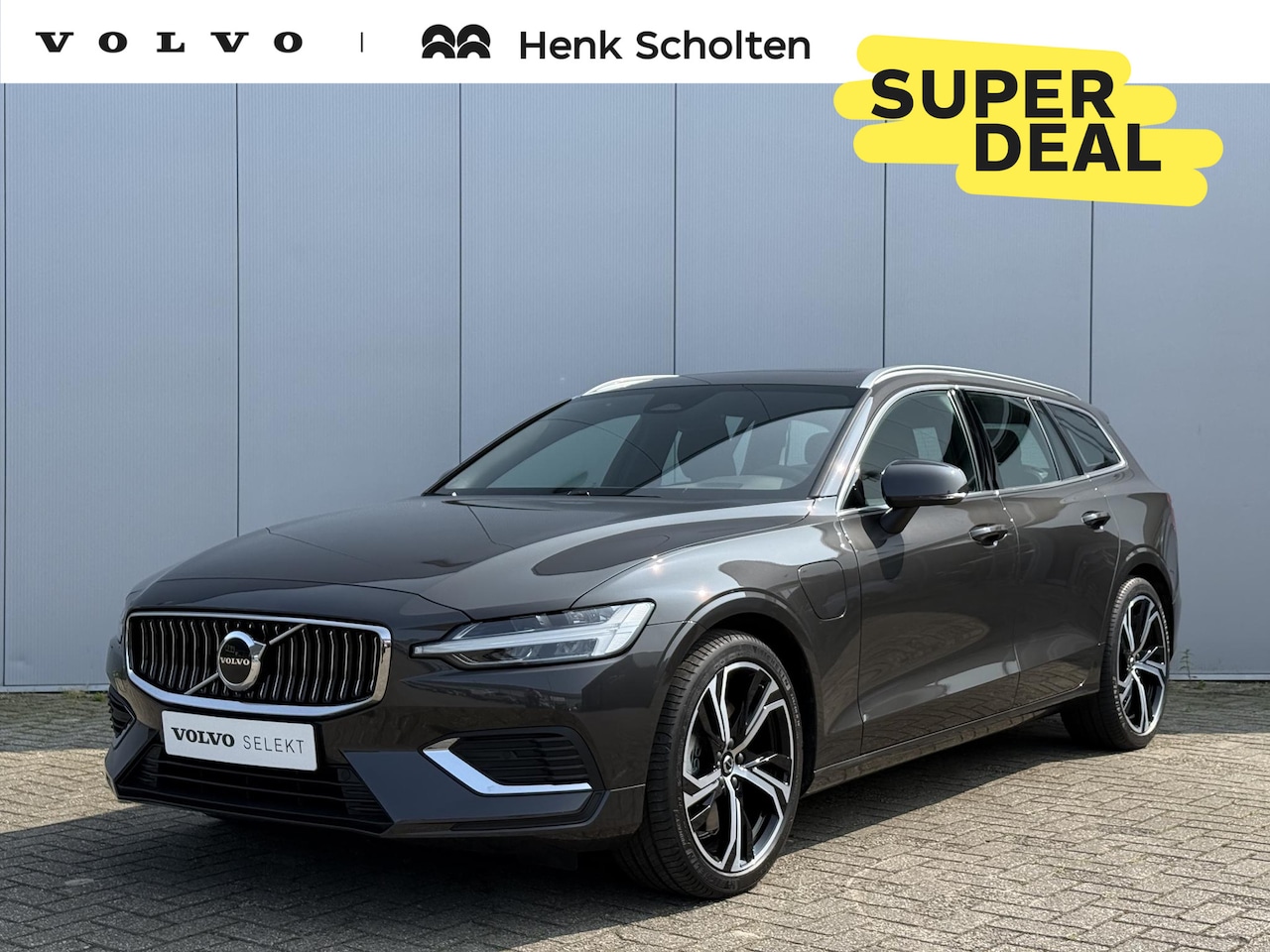 Volvo V60 - T6 Plug-in hybrid AWD AUT8 Plus Bright | Super Deal | Panoramadak | Stoel- & Stuurwielverw - AutoWereld.nl