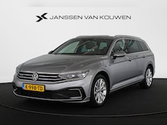 Volkswagen Passat Variant - 1.4 TSI PHEV GTE Business Trekhaak Virtual Stoelverwarming Camera