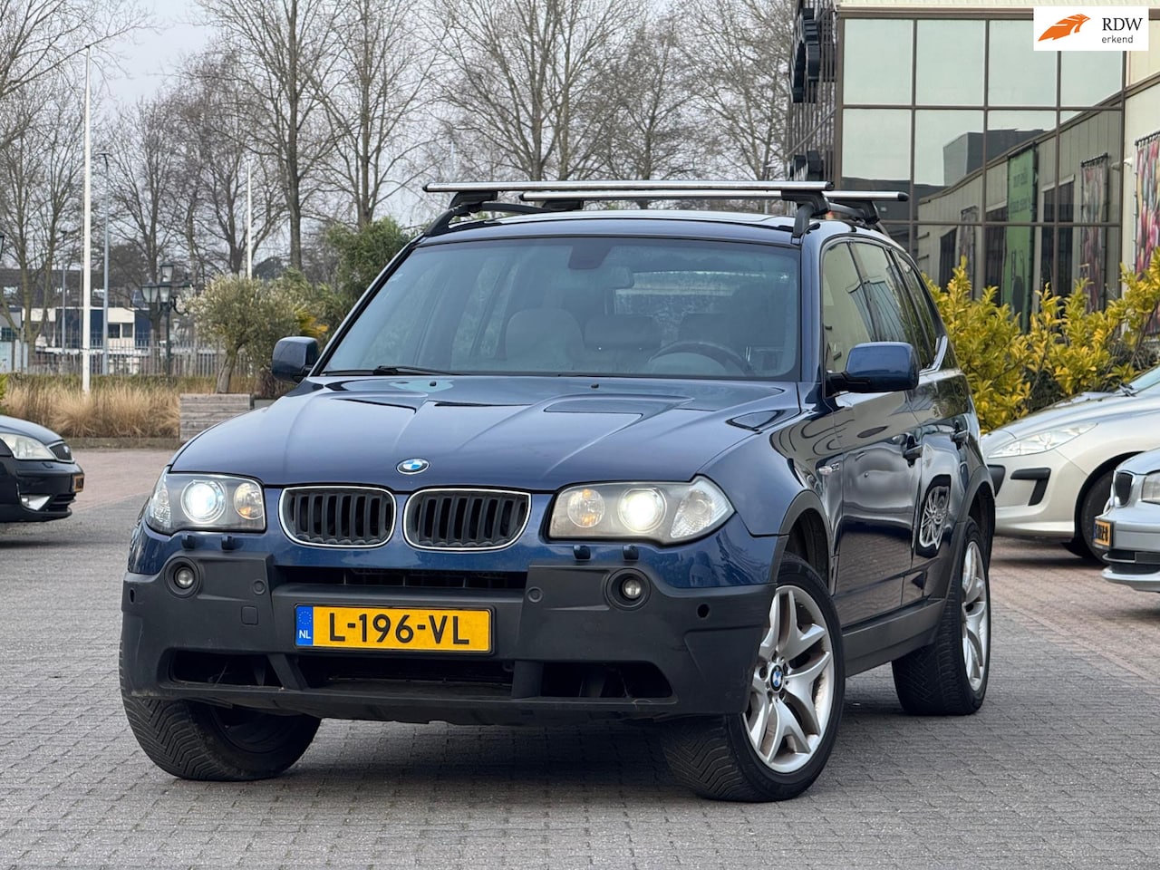 BMW X3 - 3.0i High Executive | Panoramadak | Parkeersensoren | Trekhaak | Xenon | Leder memorystoel - AutoWereld.nl