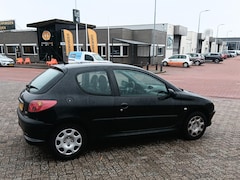 Peugeot 206 - 1.6-16V Gentry Premium