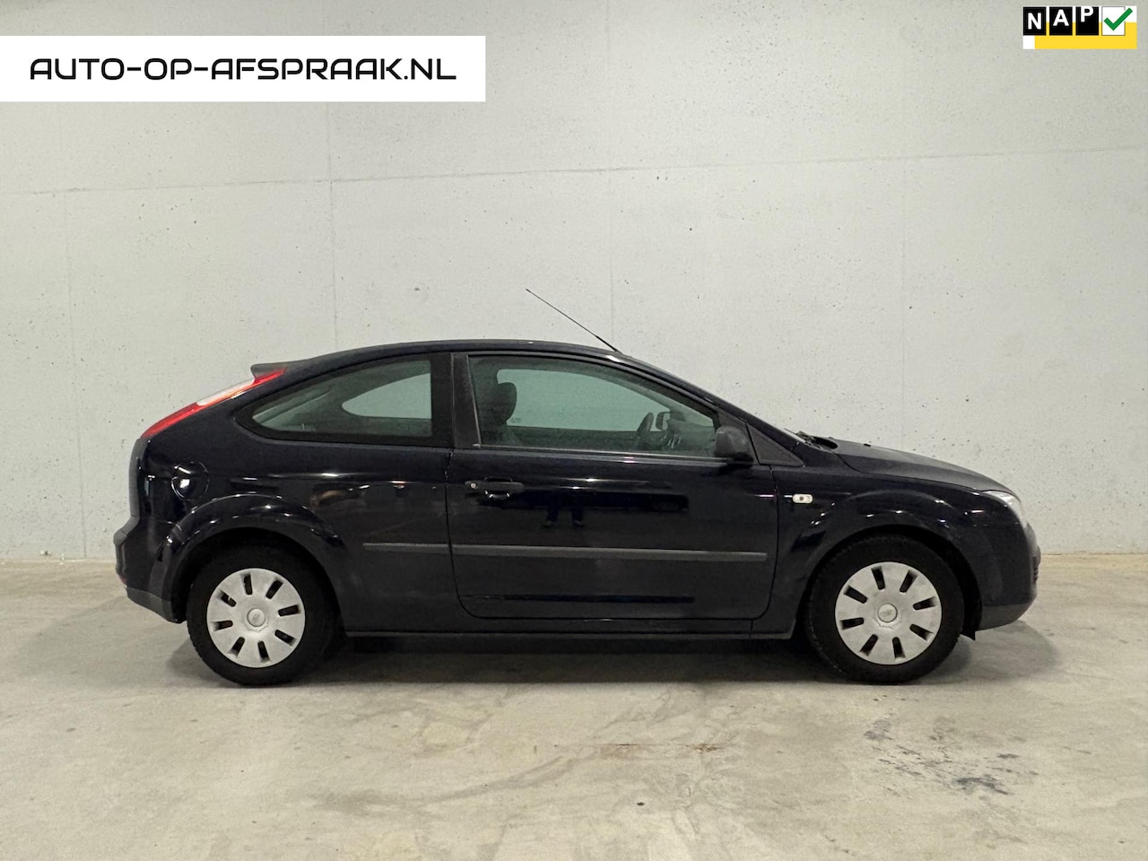 Ford Focus - 1.4-16V Titanium Airco 1e eigenaar APK NAP - AutoWereld.nl