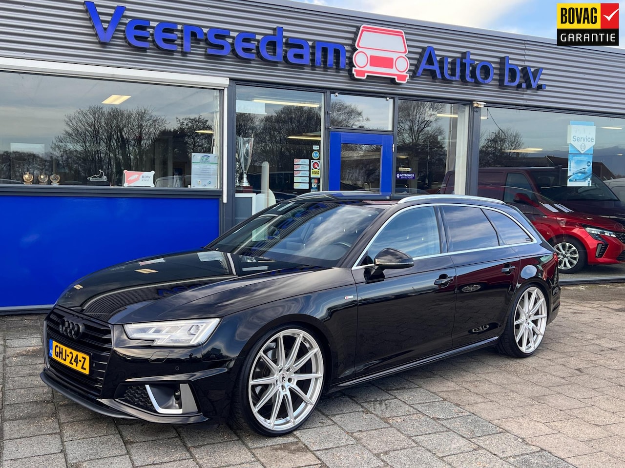 Audi A4 Avant - 35 TFSI M-HEV Sport S line black edition, standkachel, wegklapbare trekhaak enz.. - AutoWereld.nl