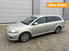 Toyota Avensis - 1.8 VVTI LUNA BNS STATION/AIRCO/TREKHAAK