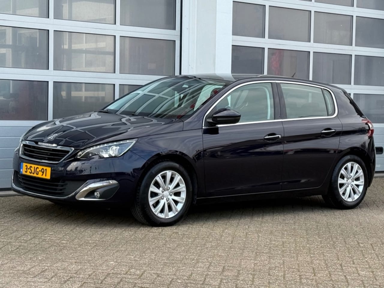 Peugeot 308 - 1.6 Turbo 156PK Premiere Navi Pano Trekhaak - AutoWereld.nl
