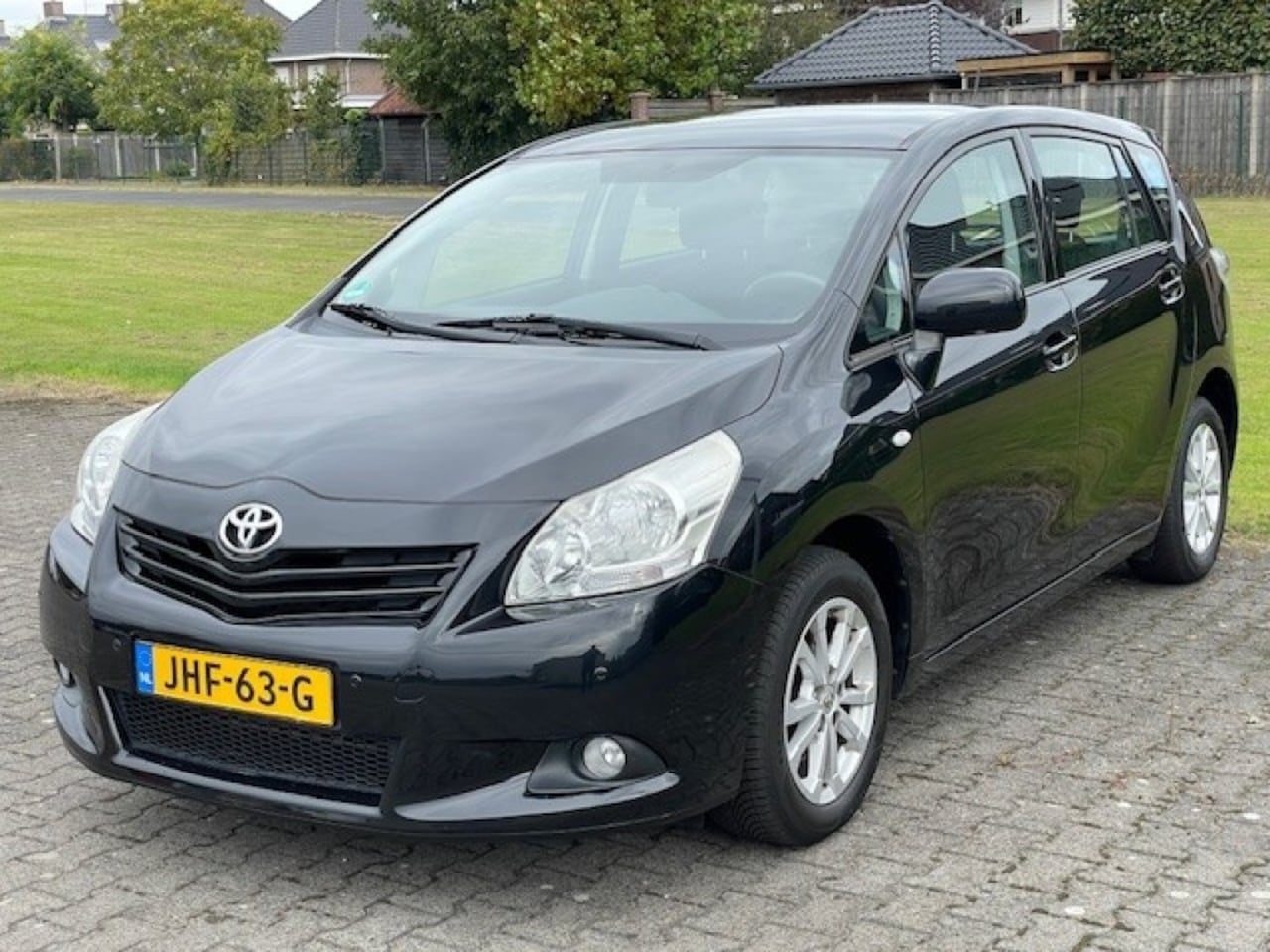Toyota Verso - 1.6 VVT-I Business / 7-ZITS/ ECC/ Pano/ Cruise/ Trekhaak/ PDC/ LM - AutoWereld.nl
