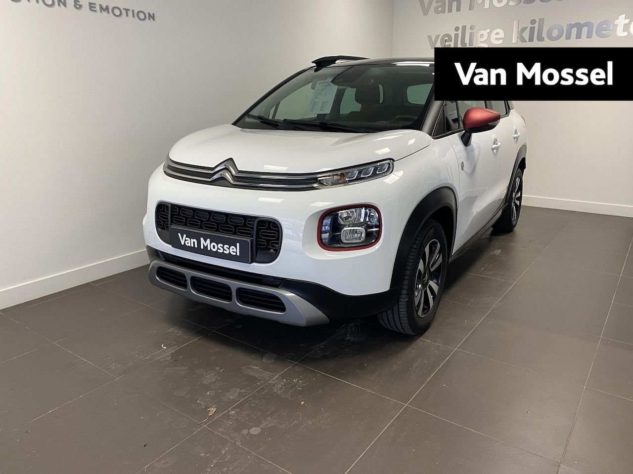 Citroën C3 Aircross - 1.2 PureTech S&S C-Series | Navigatie | Parkeersensoren | lichtmetalen velgen 16* | - AutoWereld.nl