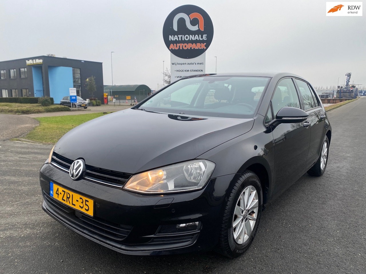 Volkswagen Golf - 2014 * 1.2 TSI Highline * * APK * TOP STAAT - AutoWereld.nl