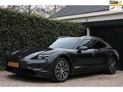 Porsche Taycan Cross Turismo - 4 93 kWh | Sport chrono | Passenger display | ACC | 1e eigenaar