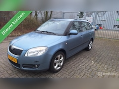 Skoda Fabia Combi - 1.4-16V Ambition Business Line