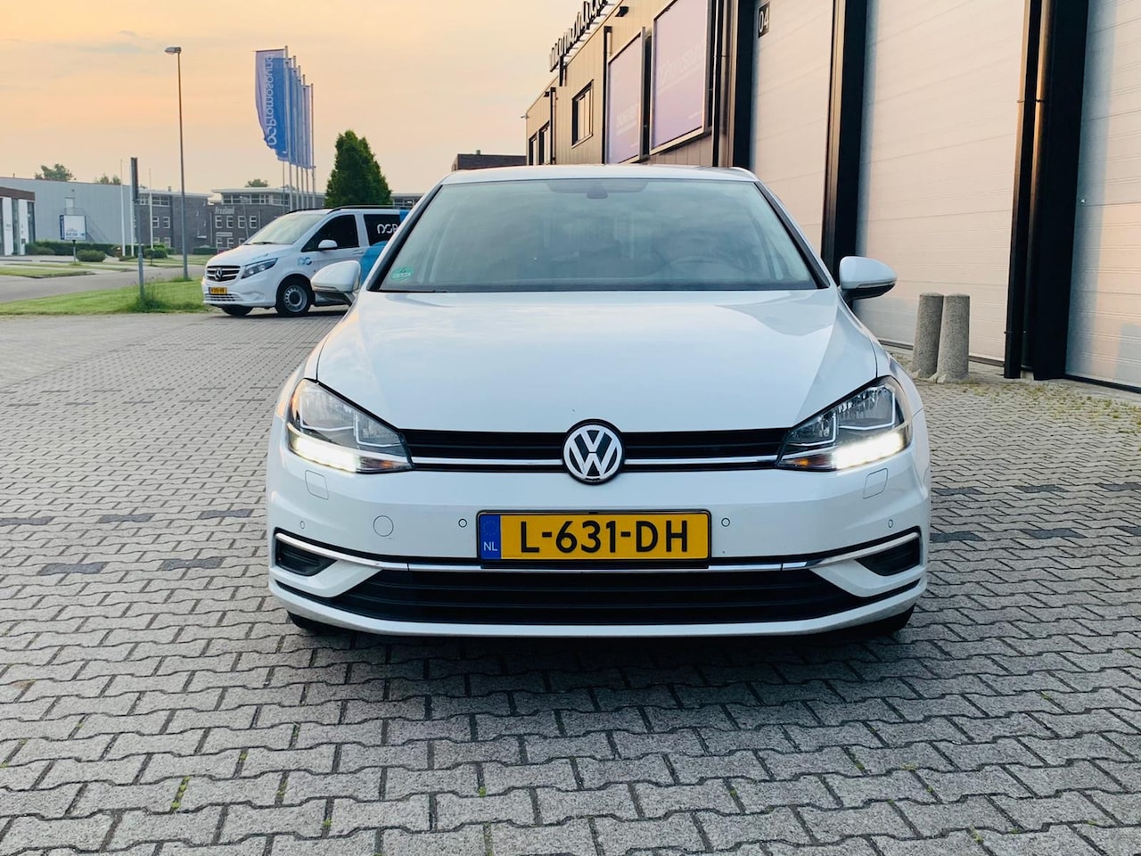 Volkswagen Golf - 1.0 TSI Comfortline - AutoWereld.nl