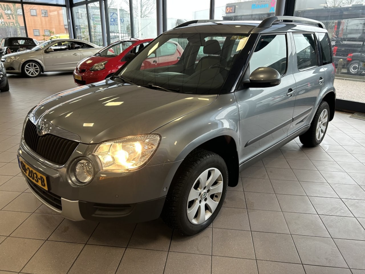 Skoda Yeti - 1.2 TSI Ambition AUTOMAAT NW APK BJ 2013 !!! - AutoWereld.nl