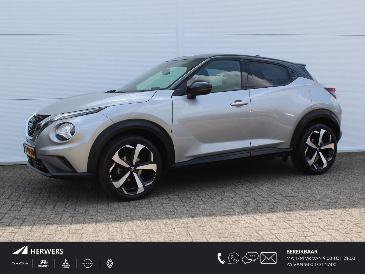 Nissan Juke - 1.0 DIG-T 114 Premiere Edition / Lage Kilometerstand / Navigatie + Apple Carplay/Android A - AutoWereld.nl