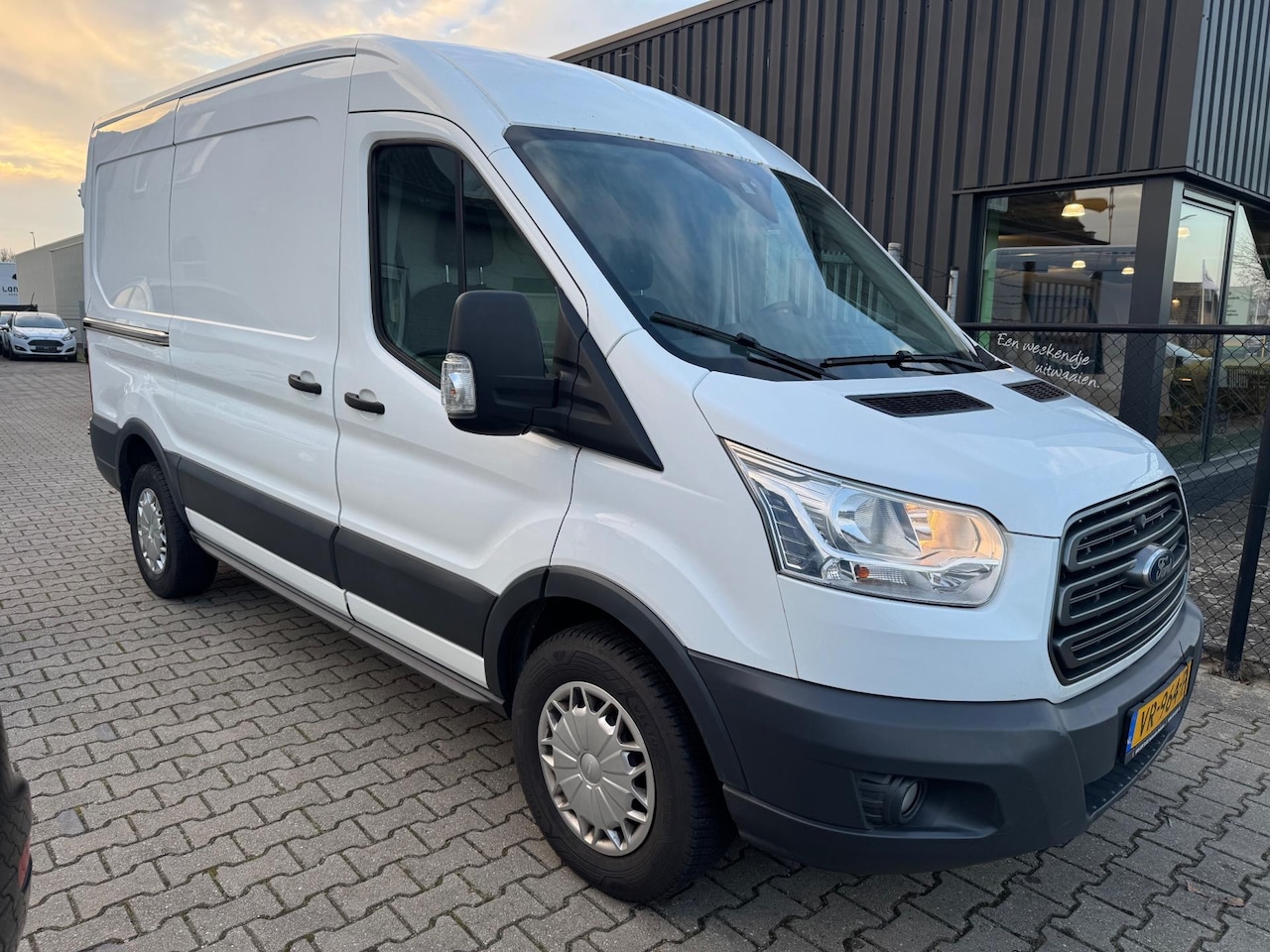Ford Transit - 350 2.2 TDCI L2H2 Trend - 1e Eigenaar - Airco - Apk - N.a.p - - AutoWereld.nl